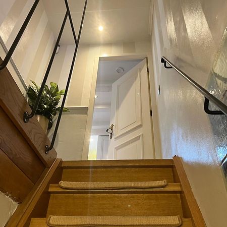 The Enlightened House Luxury Suites Amsterdam Bagian luar foto