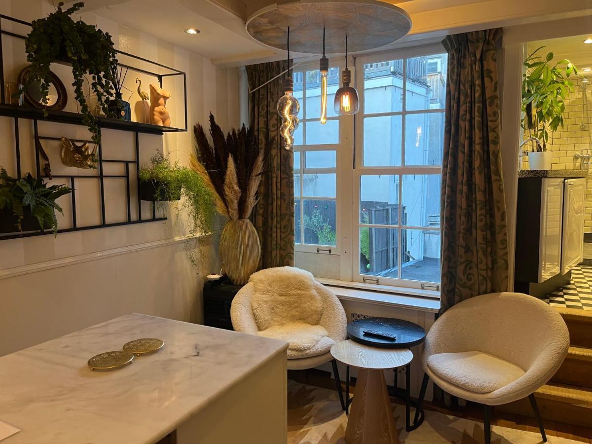 The Enlightened House Luxury Suites Amsterdam Bagian luar foto