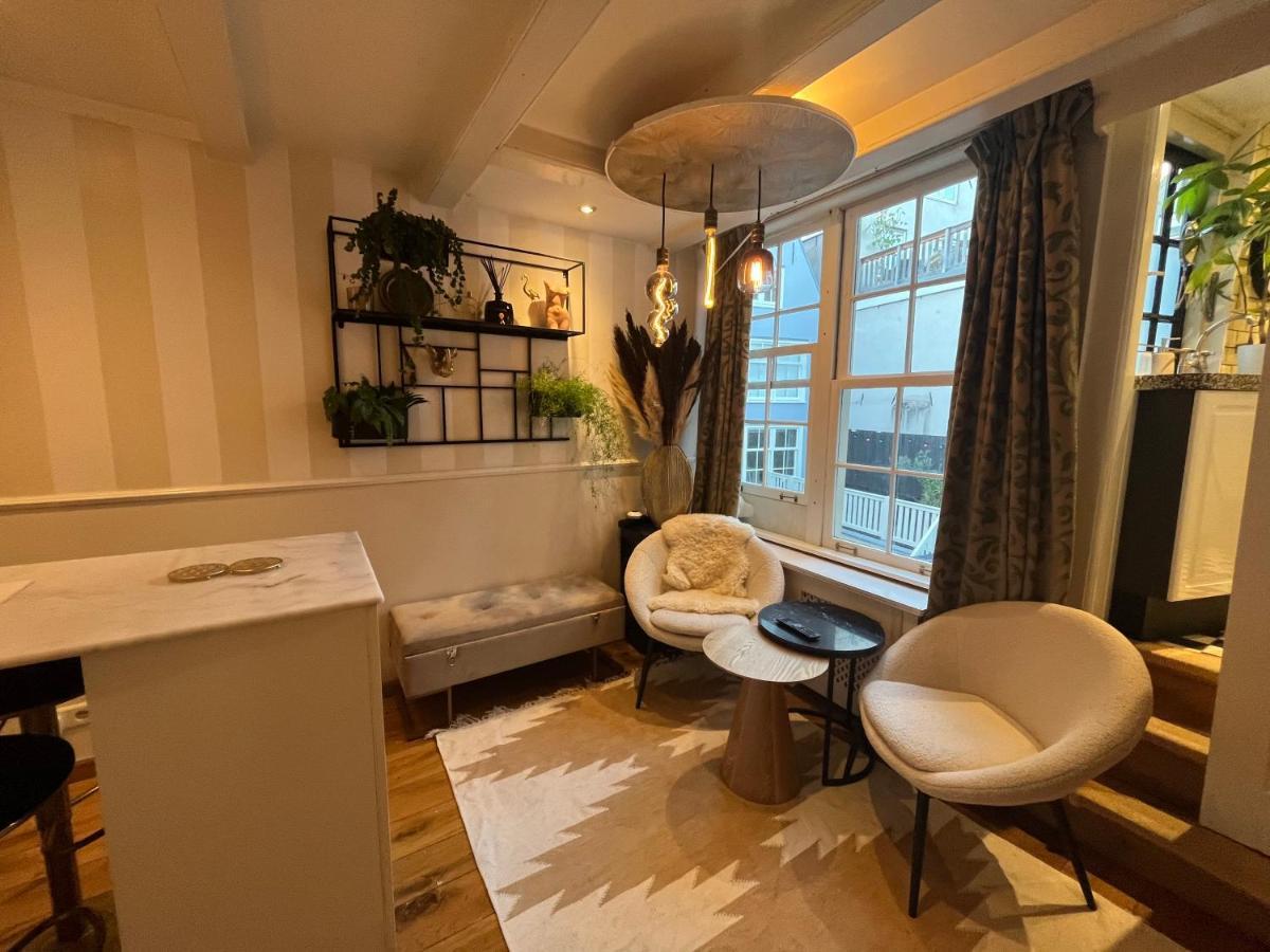The Enlightened House Luxury Suites Amsterdam Bagian luar foto