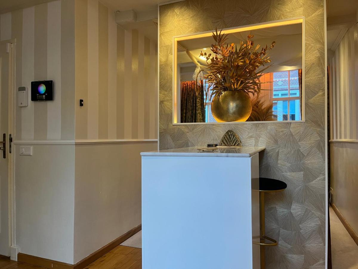 The Enlightened House Luxury Suites Amsterdam Bagian luar foto