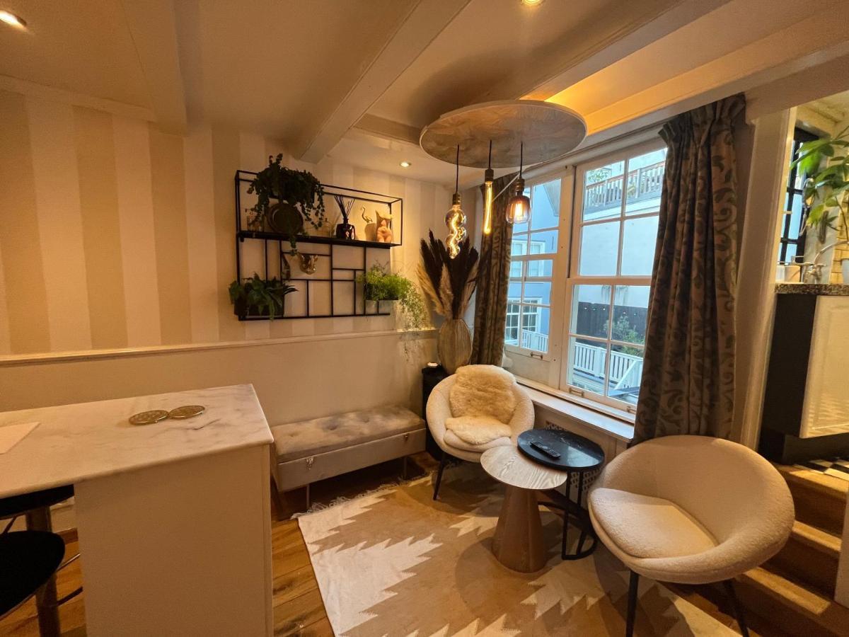 The Enlightened House Luxury Suites Amsterdam Bagian luar foto