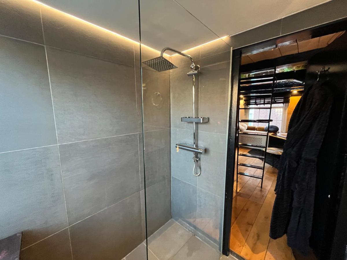 The Enlightened House Luxury Suites Amsterdam Bagian luar foto