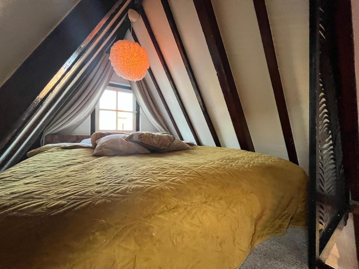 The Enlightened House Luxury Suites Amsterdam Bagian luar foto
