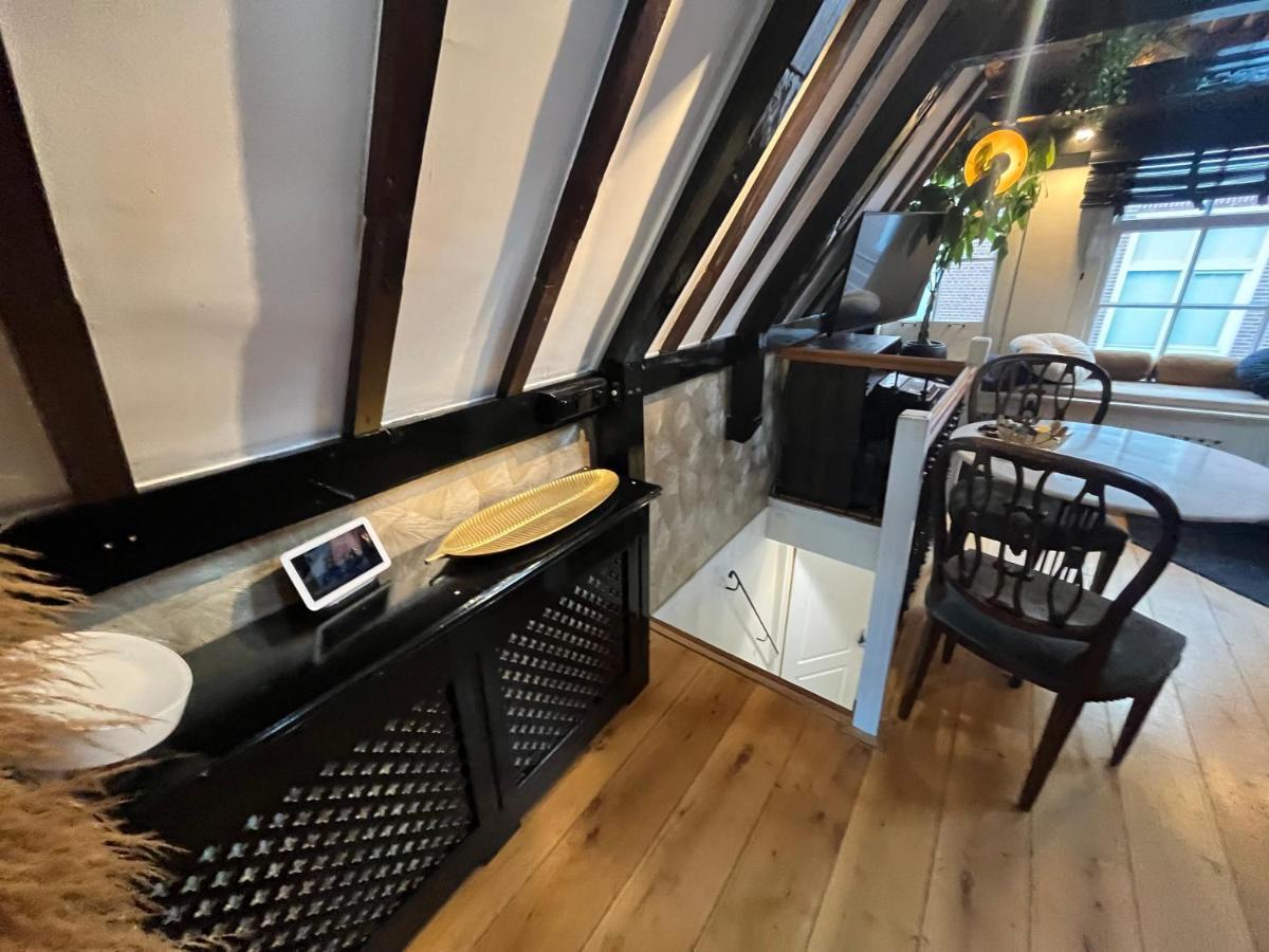 The Enlightened House Luxury Suites Amsterdam Bagian luar foto